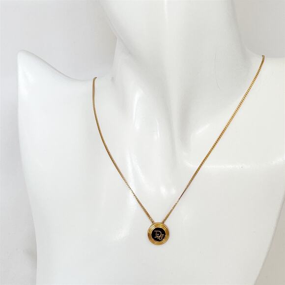 Dior Gold Pendant Necklace - Picture 6 of 9